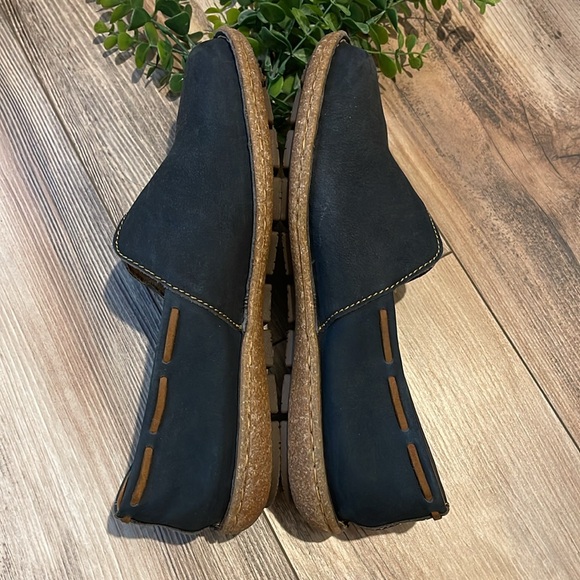 Born Naya Nubuck Leather Slip On Loafer Shoe Navy Blue Sz 10 Like New - Picture 5 of 9